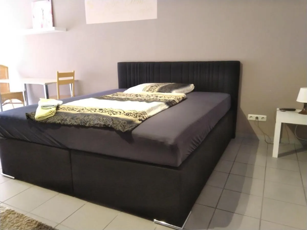 White House 'Privatzimmer' Mannheim 0*,  Deutschland